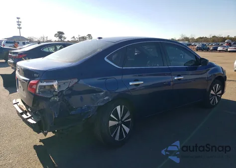 2017 Nissan Sentra S z USA, uszkodzony, nr VIN 3N1AB7AP0HL650533